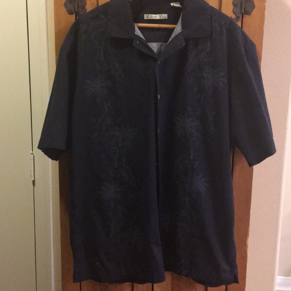 Men’s button down shirt XL